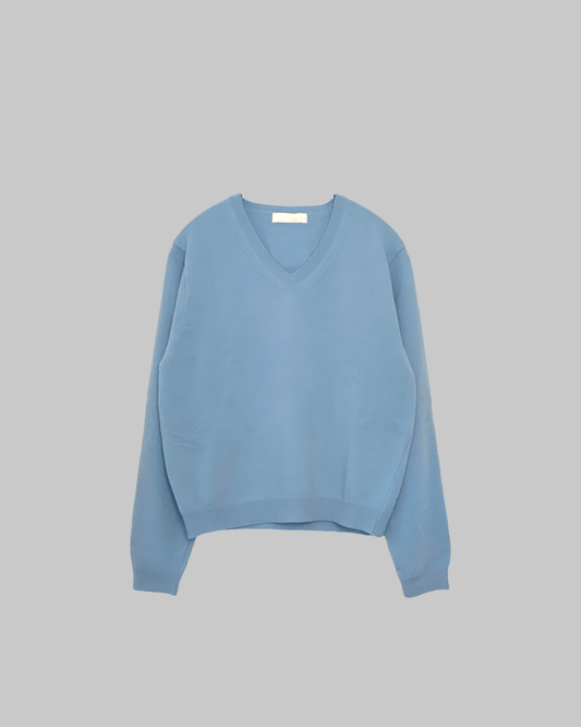 Fine wool v neck knit top