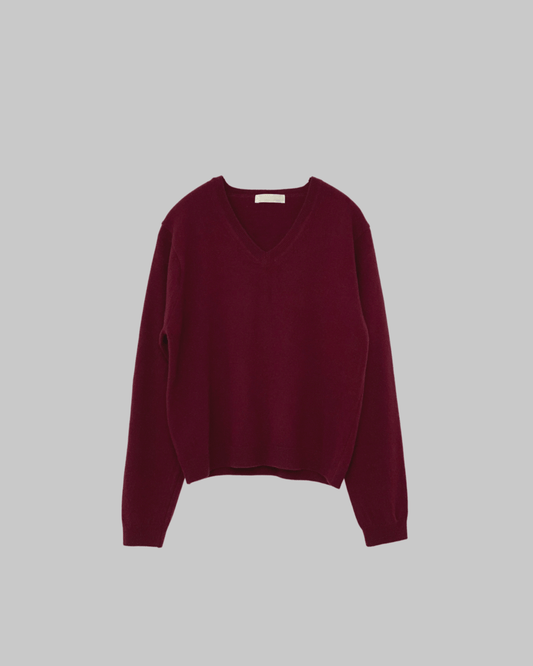 Fine wool v neck knit top